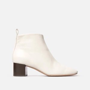 Everlane The Italian Leather Day Boot Bone Size 7